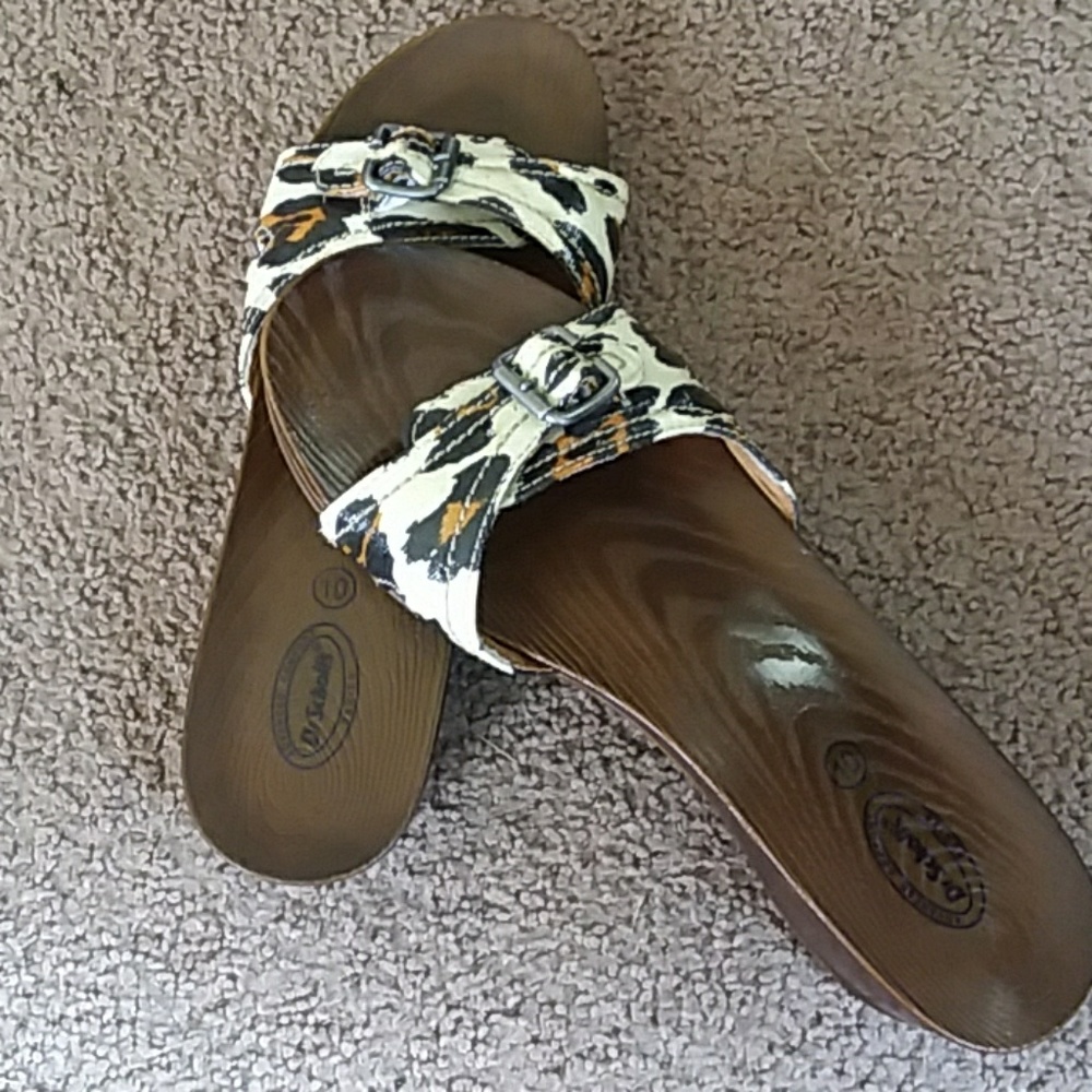 Dr scholl's  White Leopard Print Mules